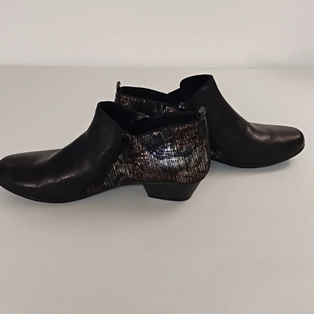 Remonte Black and Brown Ankle Boots - Picture 7 of 12